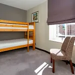 Hotel Cedar Court 4*