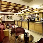 Hotel Cedar Court 4*