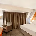 Cedar Court 4*