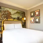 Cedar Court 4*