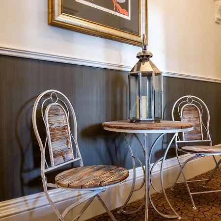 Cedar Court Otel Harrogate