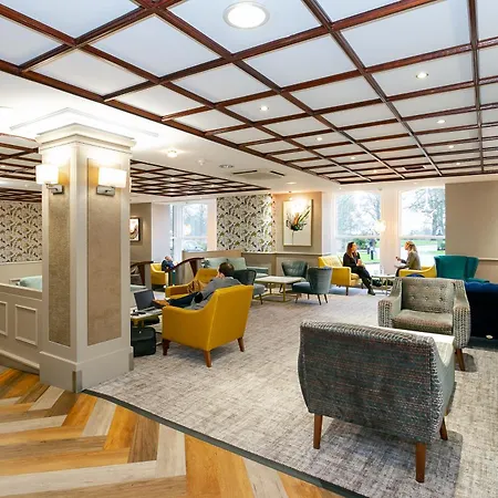 Cedar Court Hotel 4*