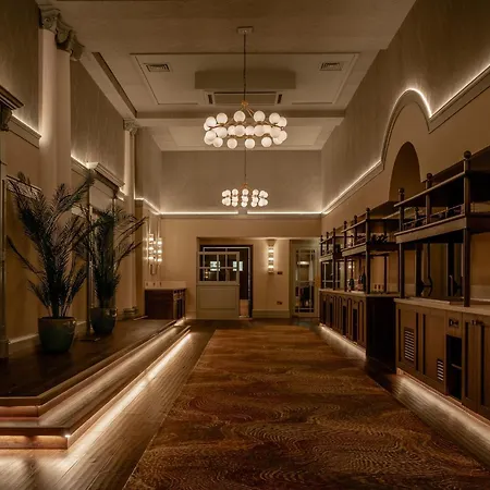 Hotel Cedar Court 4*