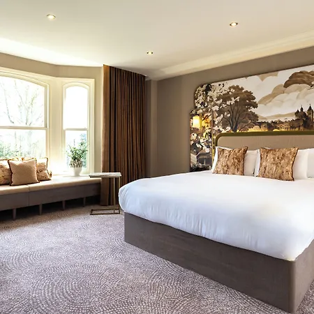 Hotel Cedar Court 4*