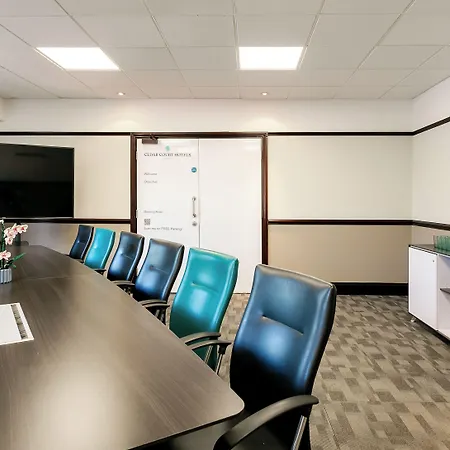 Cedar Court Hotel 4*